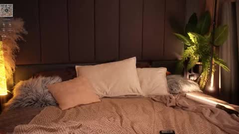 kinkylina_ online show from October 9, 8:18 pm