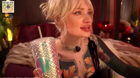 kinkylina_ online show from March 11, 2:34 pm