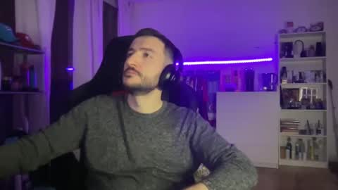 cachonlolo31 online show from January 5, 10:50 pm