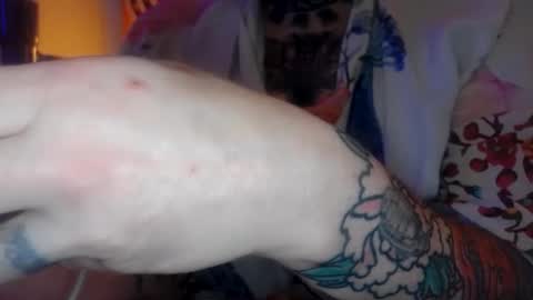 Snapshot of kinkypinkyplay2 chatting on December 10, 1:33 pm Kinky Pinky online show from December 10, 1:33 pm