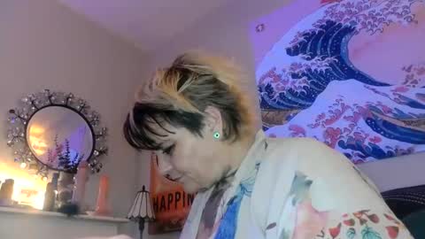 Snapshot of kinkypinkyplay2 chatting on December 15, 9:03 am Kinky Pinky online show from December 15, 9:03 am