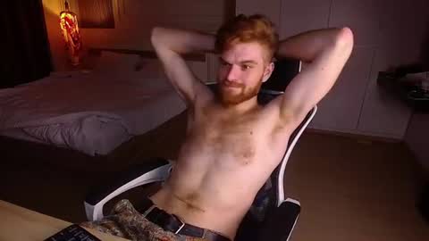 Snapshot of kinkypumpkin chatting on June 19, 9:57 am Kenny online show from June 19, 9:57 am