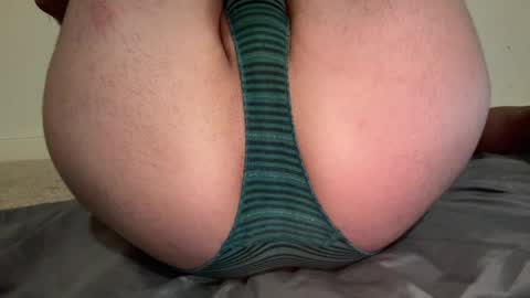 Snapshot of kinkyrisque chatting on May 27, 2:30 am Xoxxxo online show from May 27, 2:30 am