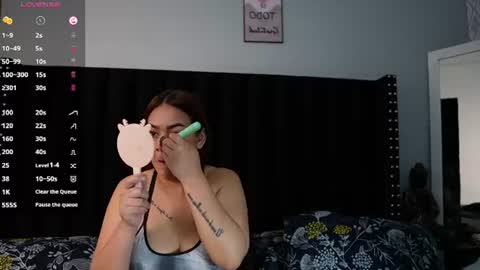 Snapshot of kinkywildmilf chatting on June 12, 2:43 am kinkywildmilf online show from June 12, 2:43 am