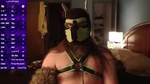 Snapshot of kinkywolf87 chatting on December 15, 6:28 am kinkywolf87 online show from December 15, 6:28 am