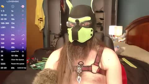 kinkywolf87 online show from April 21, 9:17 pm