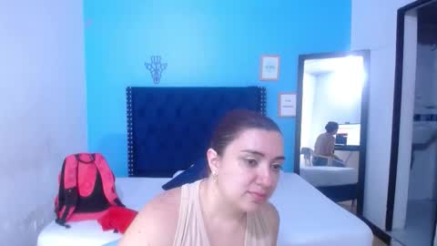 Snapshot of kinkyy_redhead chatting on November 17, 1:39 pm kinkyy_redhead online show from November 17, 1:39 pm