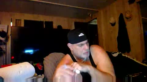 Snapshot of kinngbonga1 chatting on November 16, 11:43 pm kinngbonga1 online show from November 16, 11:43 pm