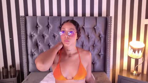 Snapshot of kinsleybrown chatting on May 19, 10:10 am CALL ME KINSLEY online show from May 19, 10:10 am