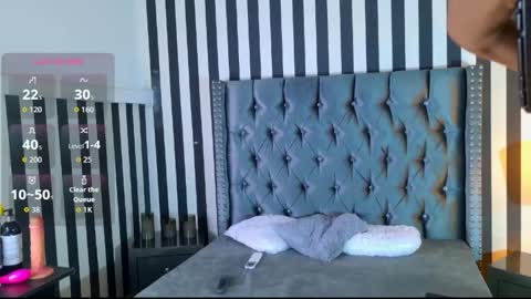 Snapshot of kinsleybrown chatting on June 8, 10:04 am CALL ME KINSLEY online show from June 8, 10:04 am