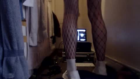 kinyamy online show from February 13, 1:18 pm