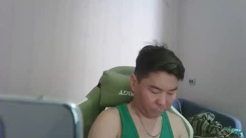 Snapshot of kioto795 chatting on May 15, 7:48 am kioto795 online show from May 15, 7:48 am