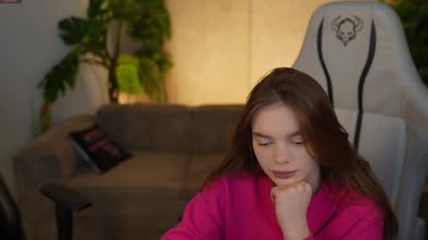 Snapshot of kira0541 chatting on November 9, 11:30 am Sweet girls online show from November 9, 11:30 am