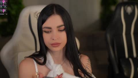 Snapshot of kira0541 chatting on November 19, 9:53 am Sweet girls online show from November 19, 9:53 am