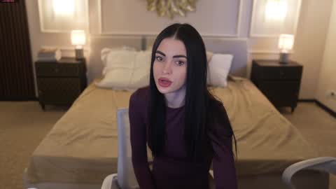 Snapshot of kira0541 chatting on December 3, 8:12 am Sweet girls online show from December 3, 8:12 am