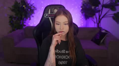 Sweet girls online show from July 15, 11:43 pm