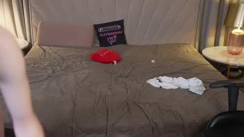 Sweet girls online show from July 22, 11:07 pm