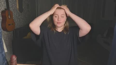 Snapshot of kira_citro chatting on September 26, 3:43 am Kira  NEXT STREAM December 4 5pm CET  11am EST online show from September 26, 3:43 am