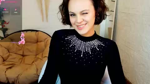 kira_energy online show from September 12, 2:00 am