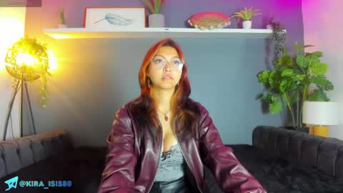 kira_exe online show from April 23, 11:31 am