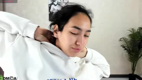 Aura online show from October 6, 3:26 am