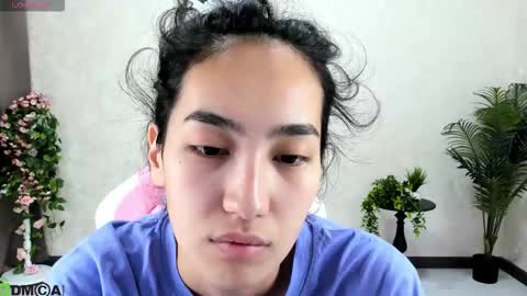 Aura online show from October 21, 2:01 am