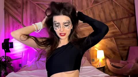 Kira and friends online show from January 4, 5:47 pm