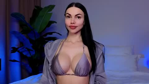 Kira and friends online show from April 4, 5:10 pm