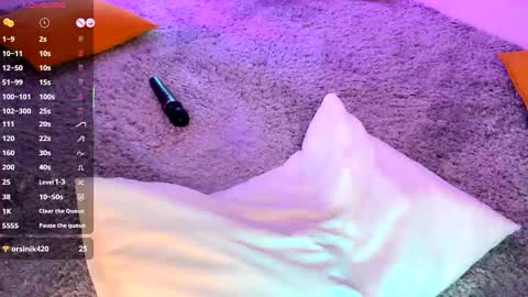 Snapshot of kira_sapphire chatting on February 19, 3:39 am Kira online show from February 19, 3:39 am