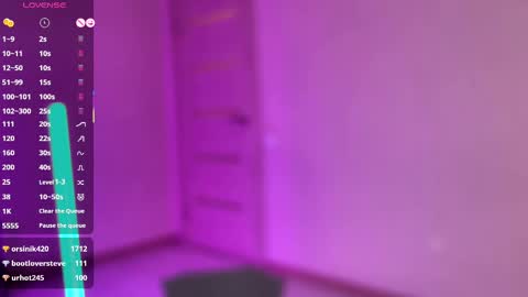 Snapshot of kira_sapphire chatting on March 11, 5:27 am Kira online show from March 11, 5:27 am