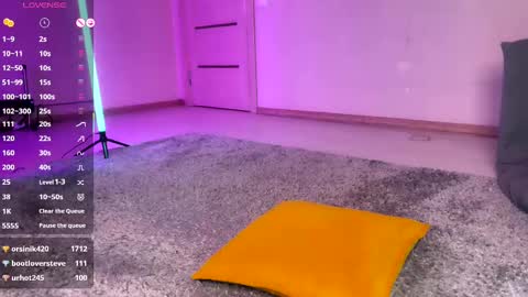 Snapshot of kira_sapphire chatting on March 11, 8:30 am Kira online show from March 11, 8:30 am