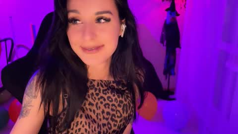 Snapshot of kira_sapphire chatting on October 16, 3:07 am Kira online show from October 16, 3:07 am