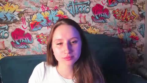 Kira online show from December 17, 9:04 am