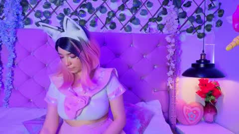 Kira online show from May 6, 7:52 pm