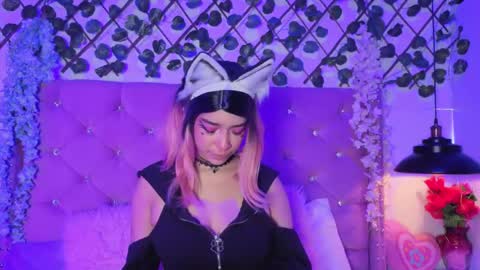 Kira online show from May 8, 8:14 pm