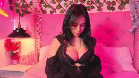 Kira online show from June 12, 7:46 pm