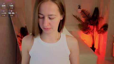 Snapshot of kirabradshow chatting on March 22, 1:20 am Bella online show from March 22, 1:20 am