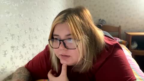 Just Kira online show from December 28, 7:00 am