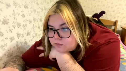 Just Kira online show from January 6, 2:25 pm