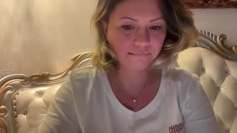 KiraDivine online show from January 8, 1:57 pm