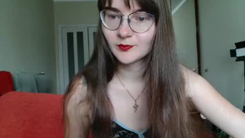 KiraGoldens online show from June 30, 6:47 am
