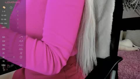 Kira online show from December 2, 1:55 am