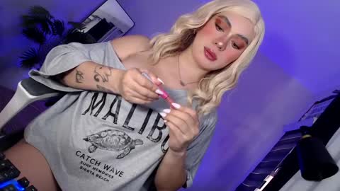 Its your girl KIRA online show from May 20, 2:07 am
