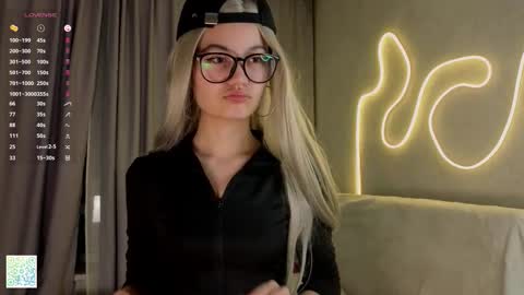 Miko online show from February 28, 6:09 pm