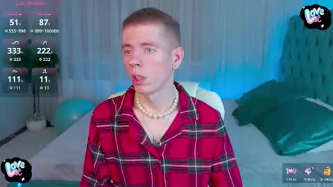    online show from December 13, 7:53 pm