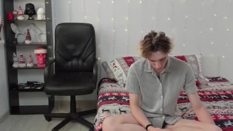 Kirill and Andrey online show from December 18, 11:34 am