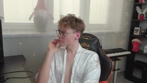 Kirill and Andrey online show from January 22, 1:00 pm