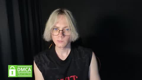 Snapshot of kirill_20_cm chatting on June 28, 7:53 pm Kirill and Andrey online show from June 28, 7:53 pm