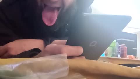 Snapshot of kis4kum chatting on March 6, 3:46 am kis4kum online show from March 6, 3:46 am