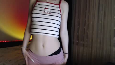 kisa____ online show from April 22, 11:17 pm
